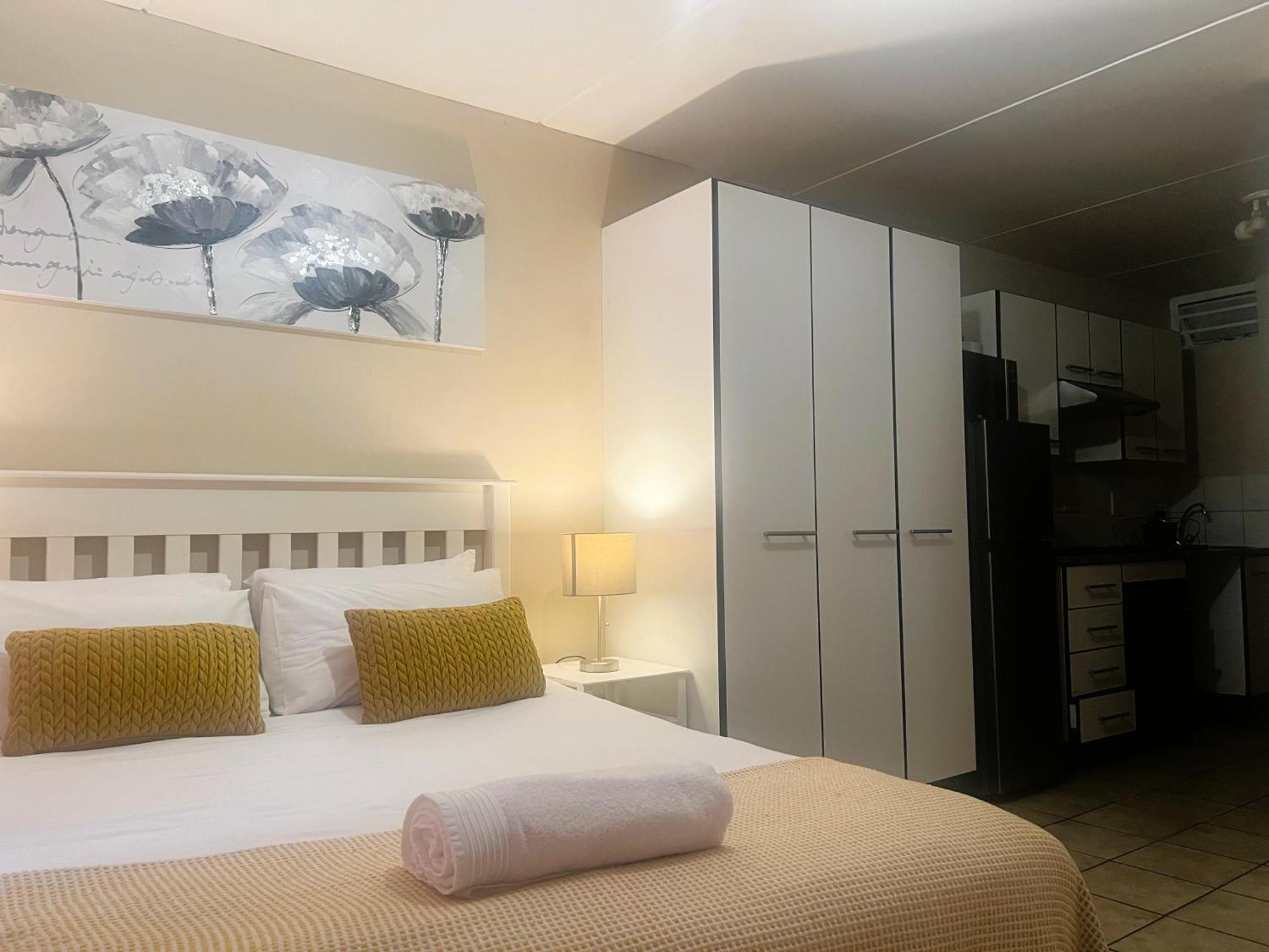 Smart And Cozy Studio With Netflix And Showmax Pretoria-Noord 外观 照片