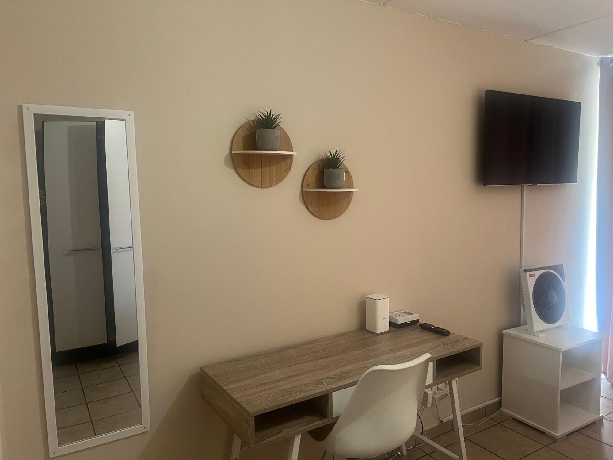 Smart And Cozy Studio With Netflix And Showmax Pretoria-Noord 外观 照片